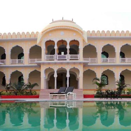 V Resorts Rajmahal Órcsha Kültér fotó