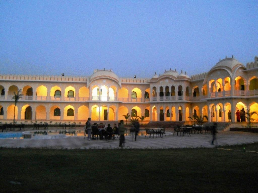 V Resorts Rajmahal Órcsha Kültér fotó