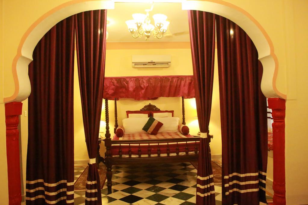 V Resorts Rajmahal Órcsha Kültér fotó