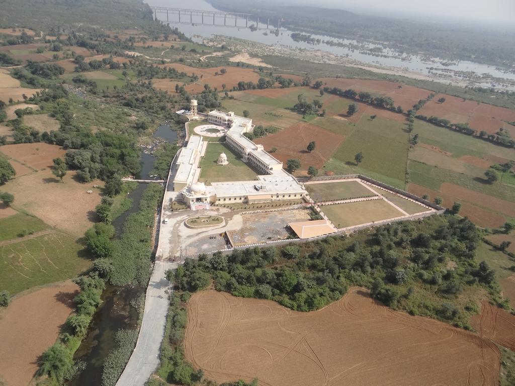 V Resorts Rajmahal Órcsha Kültér fotó