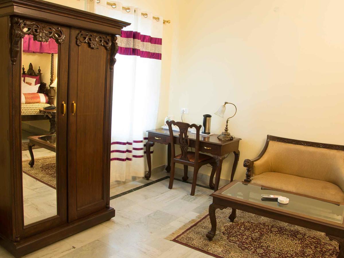 V Resorts Rajmahal Órcsha Kültér fotó