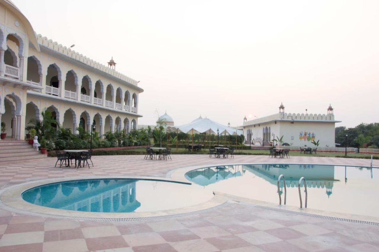 V Resorts Rajmahal Órcsha Kültér fotó