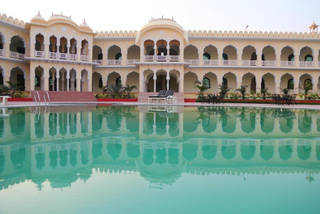 V Resorts Rajmahal Órcsha Kültér fotó