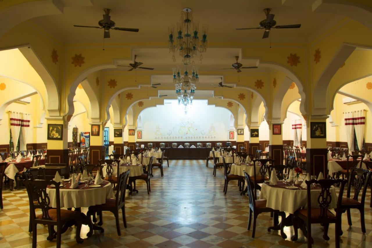 V Resorts Rajmahal Órcsha Kültér fotó