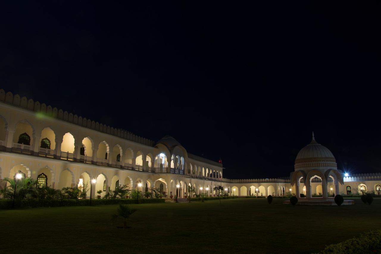 V Resorts Rajmahal Órcsha Kültér fotó