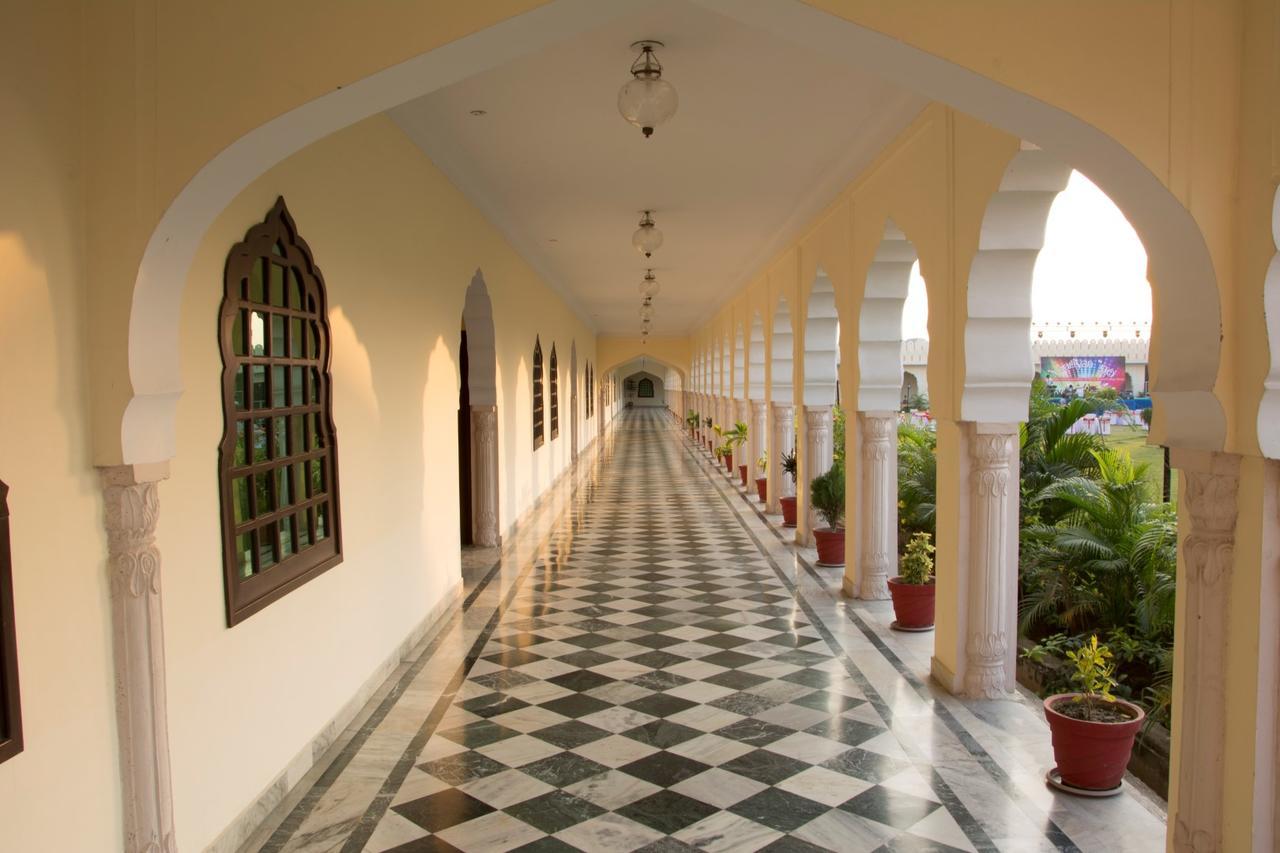 V Resorts Rajmahal Órcsha Kültér fotó