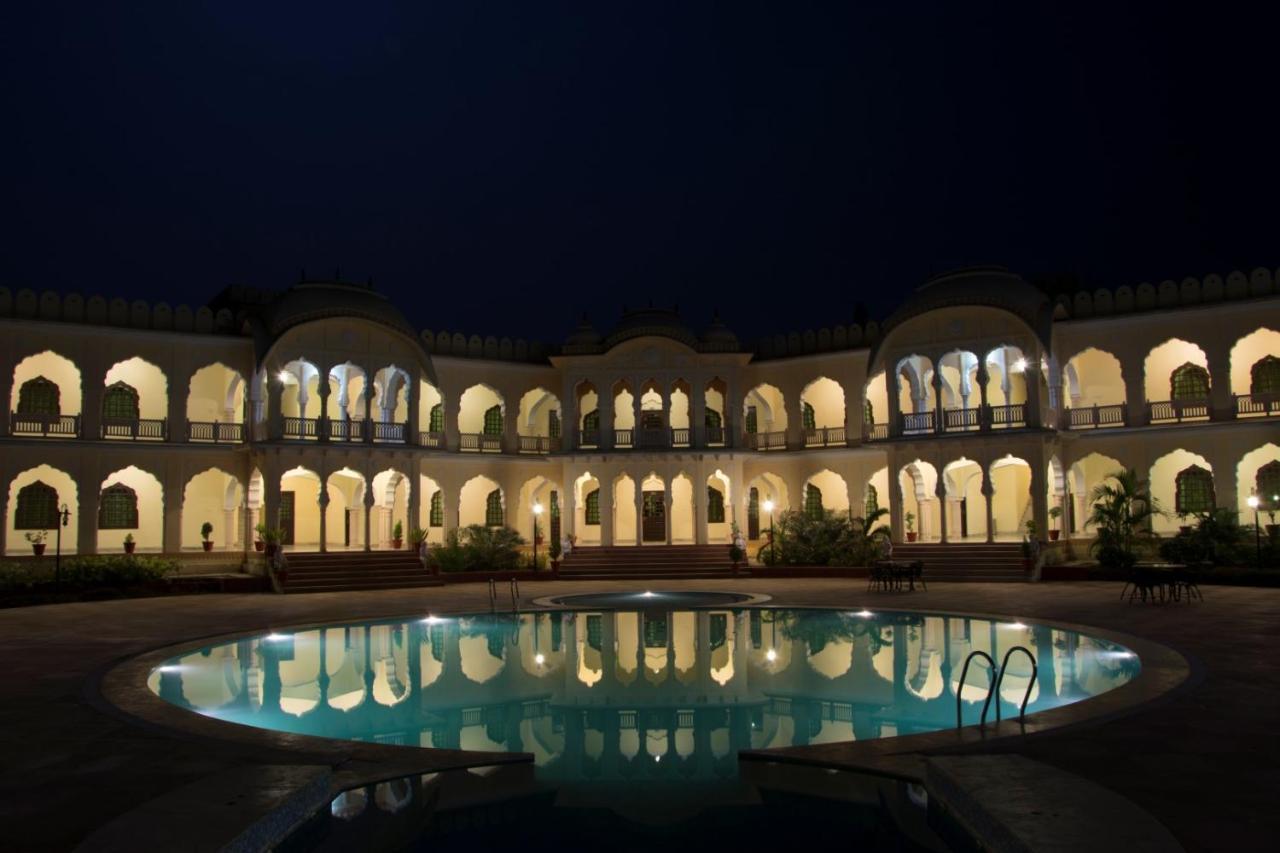 V Resorts Rajmahal Órcsha Kültér fotó